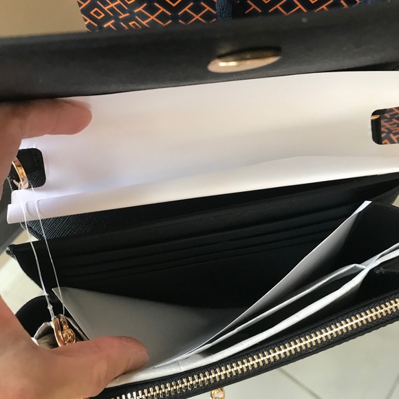 Brand New Tory Burch Crossbody - Picture 8 of 12